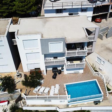Apartments Arijan30 Целина Екстериор снимка